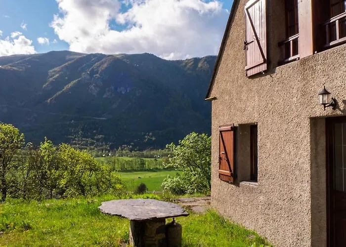 Maison Avec Vue Sur La Montagne Les Circaetes