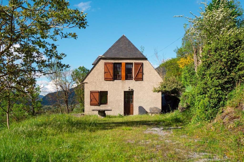 Maison Avec Vue Sur La Montagne Les Circaetes * Bourisp